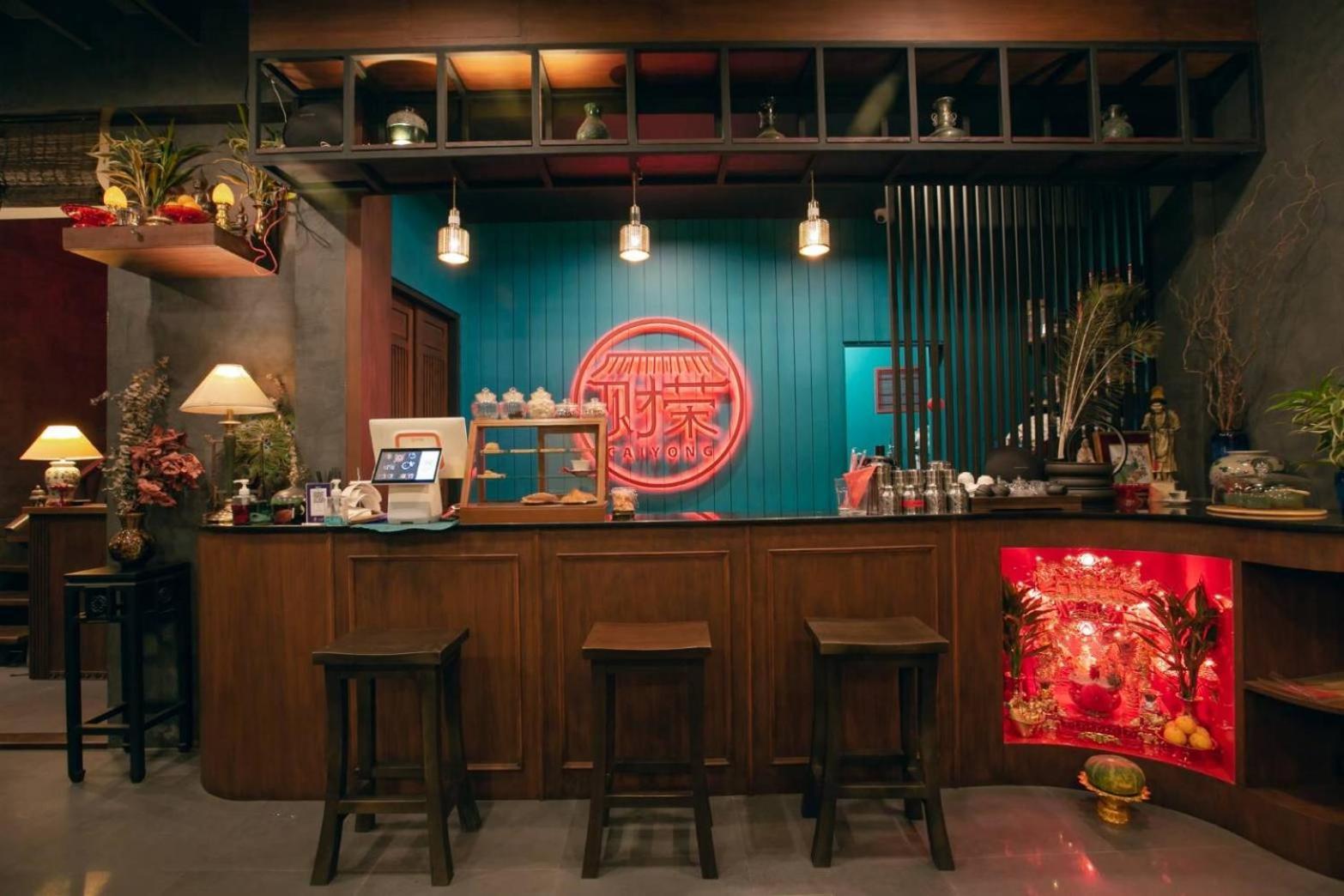 Caiyong Hometel & Cafe'S Studio Bangkok Exterior photo